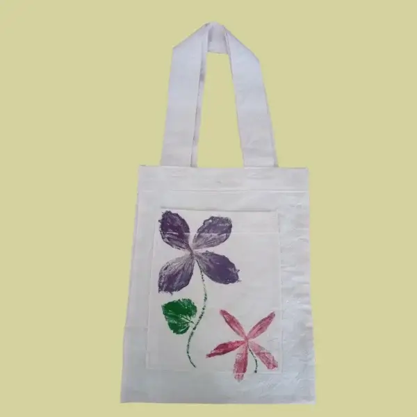 Tote bag de lienzo con bolsillo estampada - 2 flores